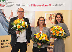 Bild Vorstandsvorsitzende Andrea Lippmann (Mitte), stellvertretende Vorstandsvorsitzende Nora Jürgens (rechts), Schriftführer Bernd Leiendecker (links)